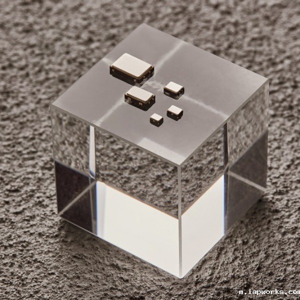 振荡器的工作原理是什么？有哪些分类？